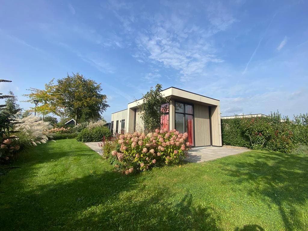 Foto 12 von 12: Freistehendes StaySmart Chalet 16c mit Garten, Terrasse & Parkplatz