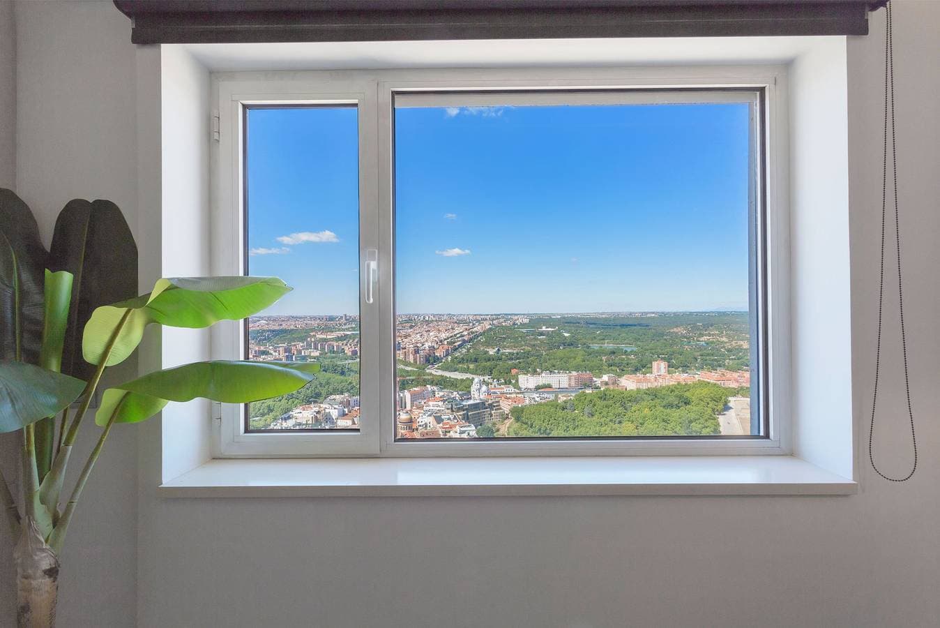 Foto 9 von 15: Luxury Apartment with amazing views of Madrid. Plaza de España II