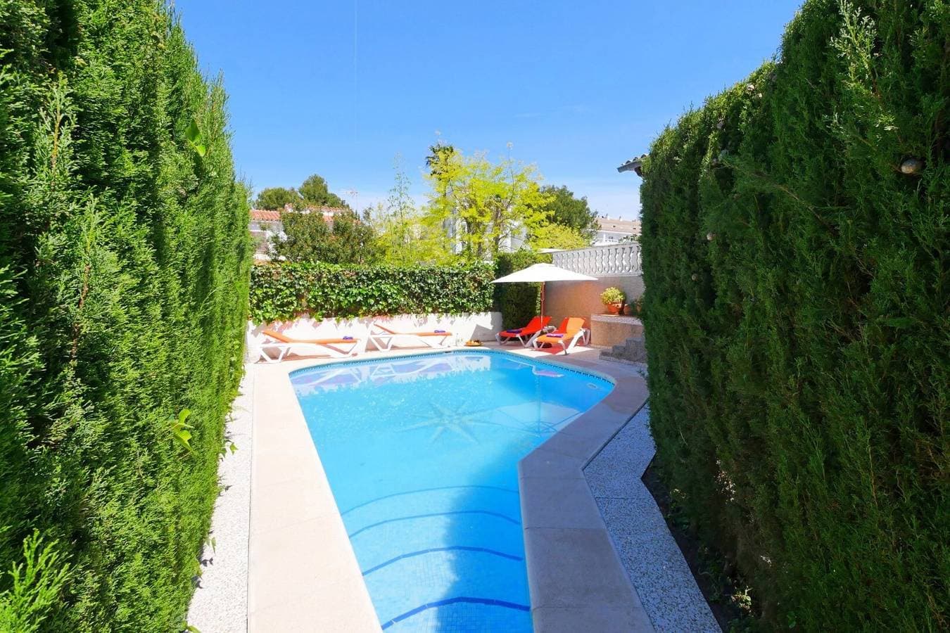 Foto 3 von 38: Ferienhaus 'Ca Na Cati' mit WLAN, Klimaanlage, Pool, Garten, Terrasse und Balkon
