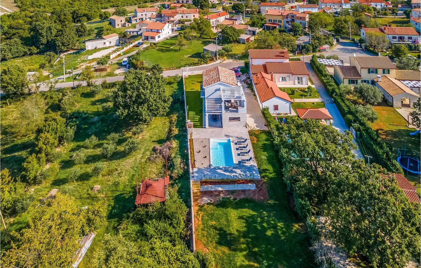 Foto 4 von 47: Gemütliche Ferienwohnung mit 1 Schlafzimmer, Terrasse, Pool und WLAN in der Nähe von Rebici