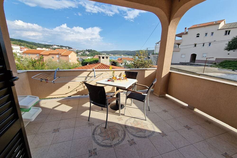 Studio Appartement mit Terrasse und Meerblick Kampor, Rab 1