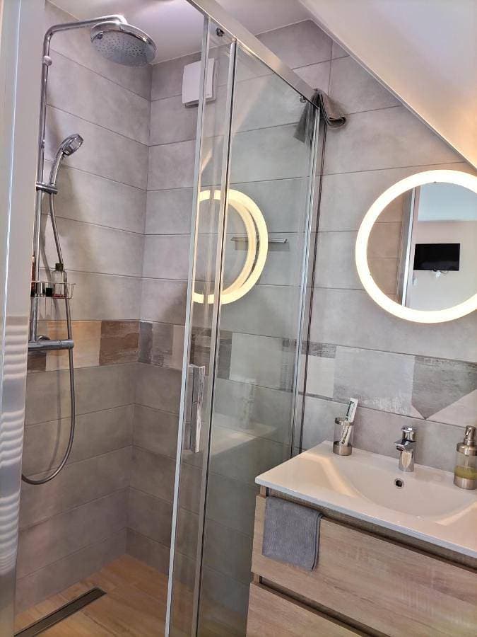 Foto 2 von 22: Double Room with Private Bathroom