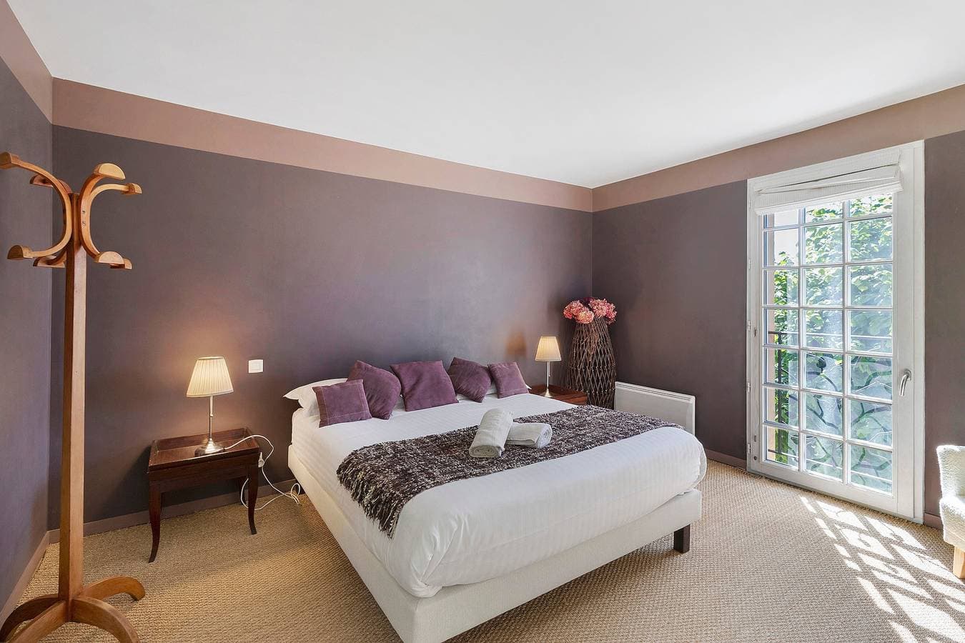 Foto 3 von 30: Gästezimmer „Aubergine“ mit Gemeinschaftspool nahe Sarlat
