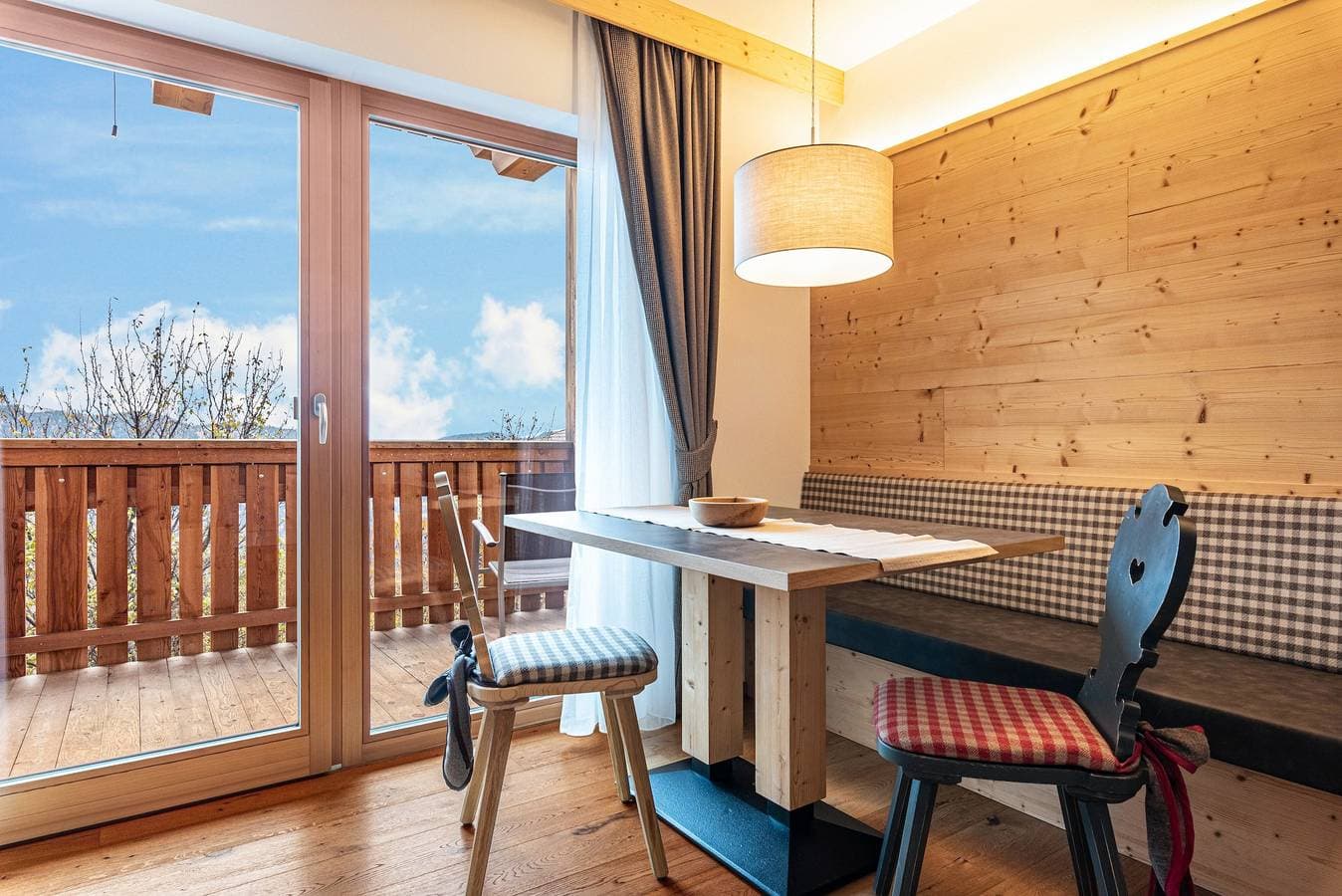 Foto 3 von 30: Ferienwohnung 'Hatzes App Schlern' mit Bergblick, Balkon und WLAN