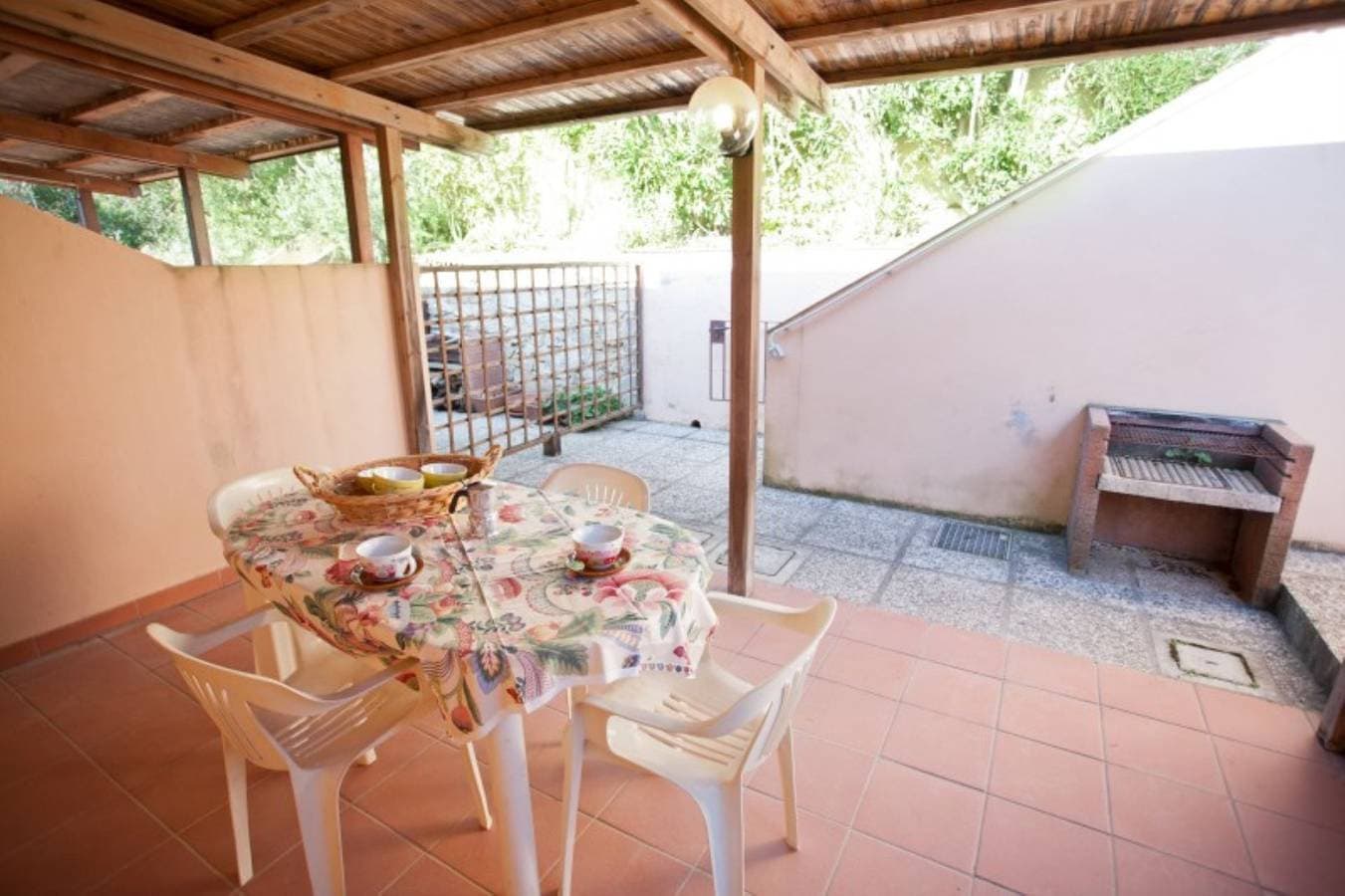Foto 10 von 19: Ferienwohnung für 4 Personen mit Terrasse