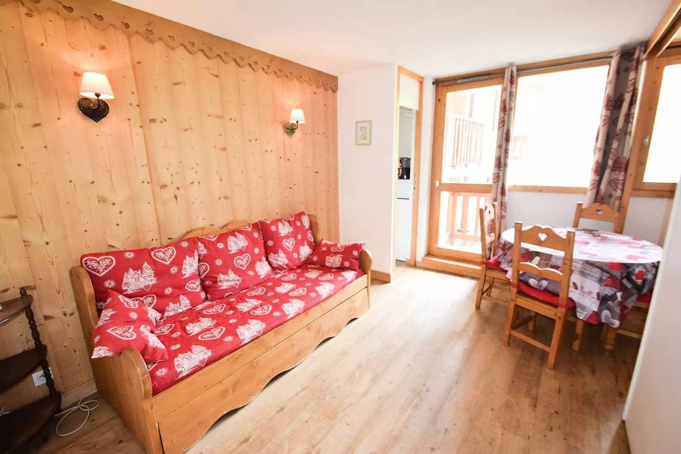 Foto 3 von 9: Studio für 4 Personen