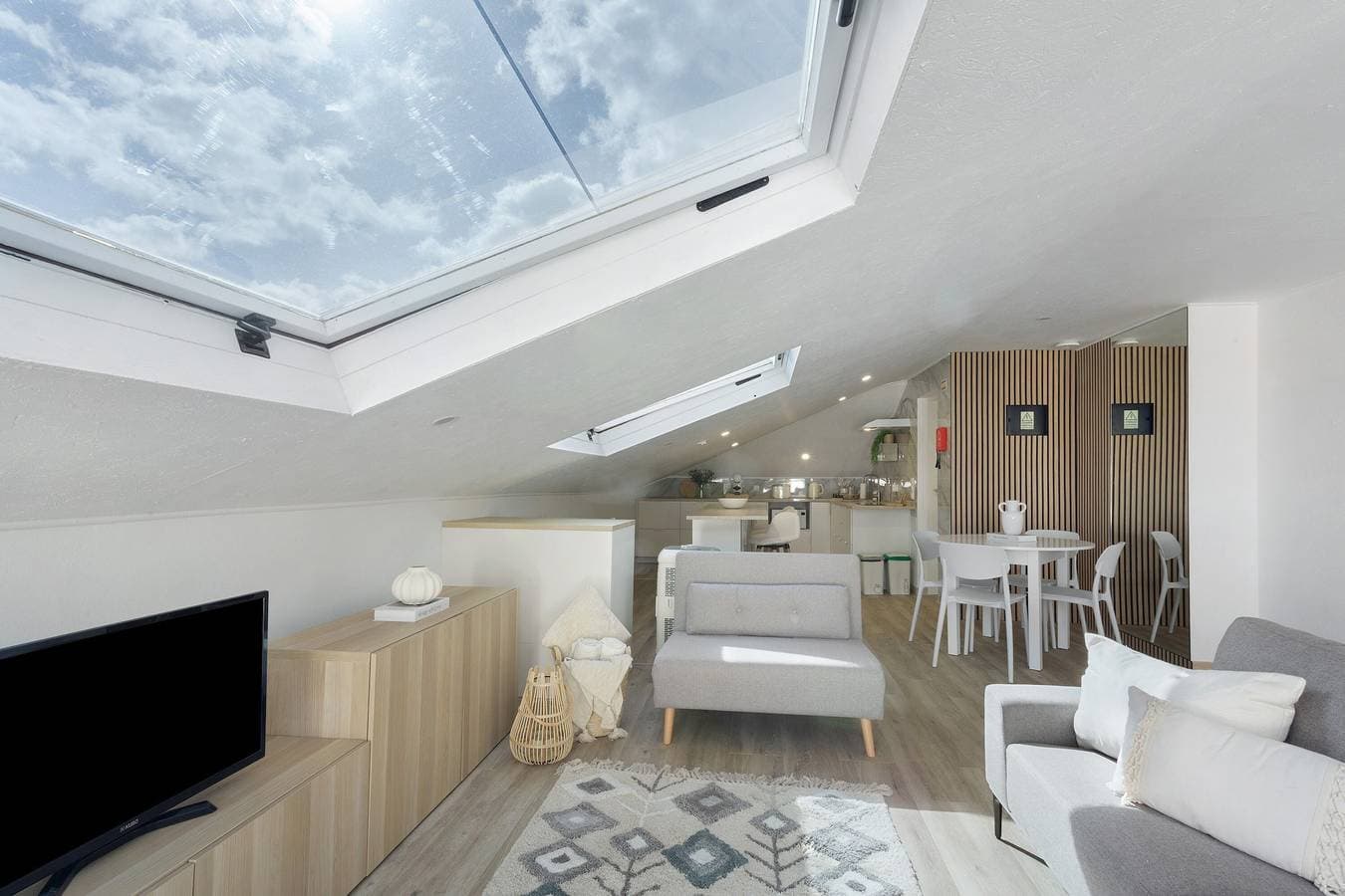 Foto 7 von 26: Villa 'Sky and Sea Haven' mit Meerblick, WLAN und Klimaanlage