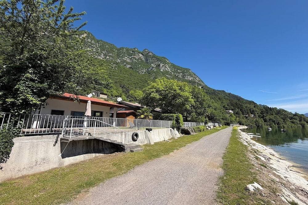Foto 7 von 28: Direkt am See mit Garten