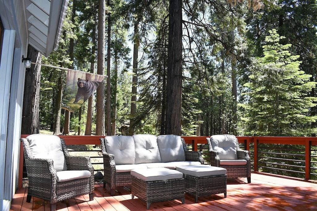 Foto 2 von 50: Deer Meadow Cabin @ Shaver Lake