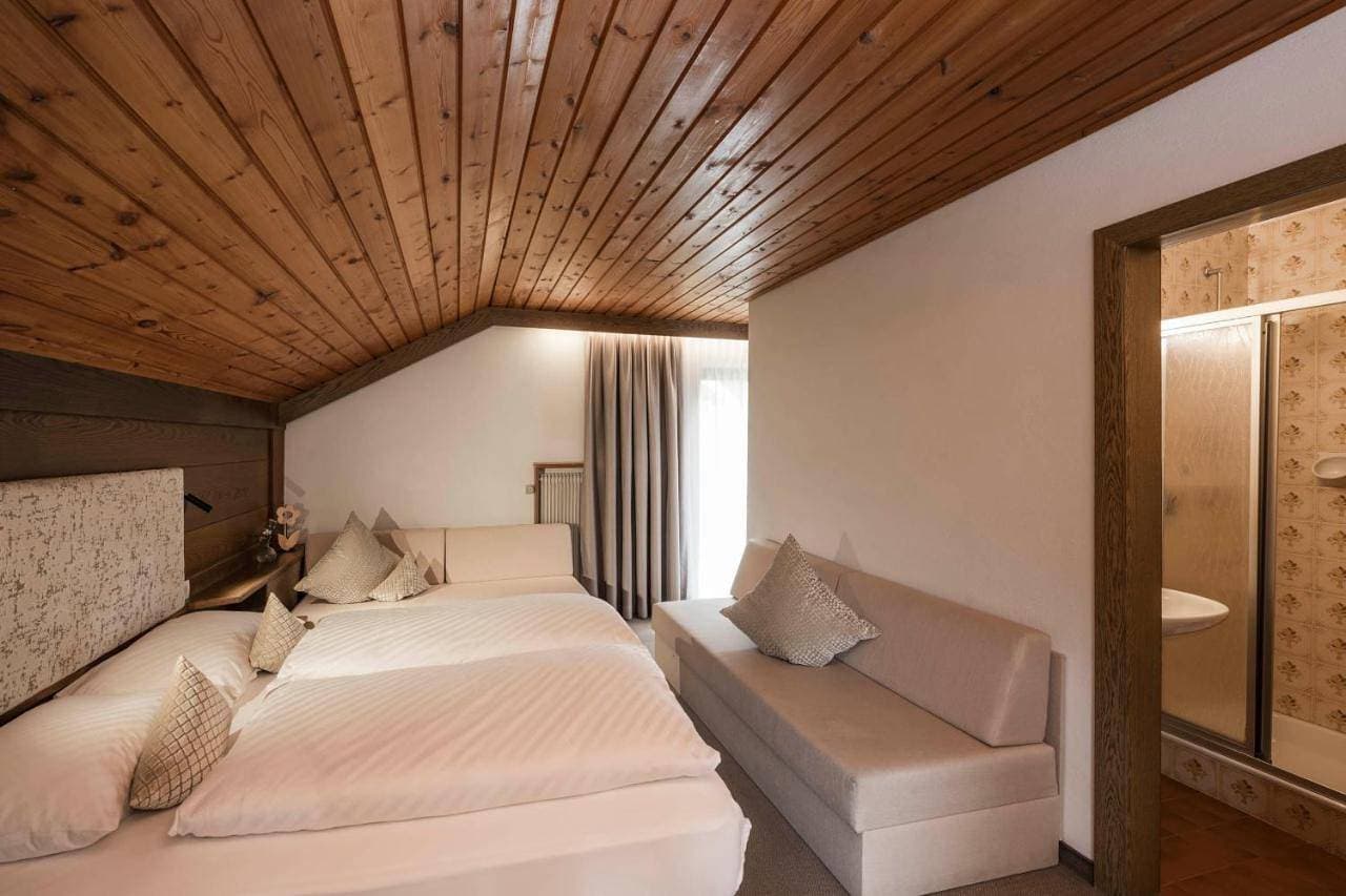 Foto 7 von 12: Alpennest Zimmer