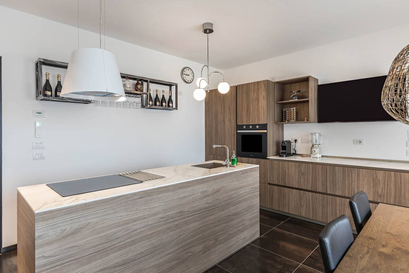 Foto 9 von 26: Ferienwohnung "Bardolino Luxury - Erdgeschoss" mit Seeblick