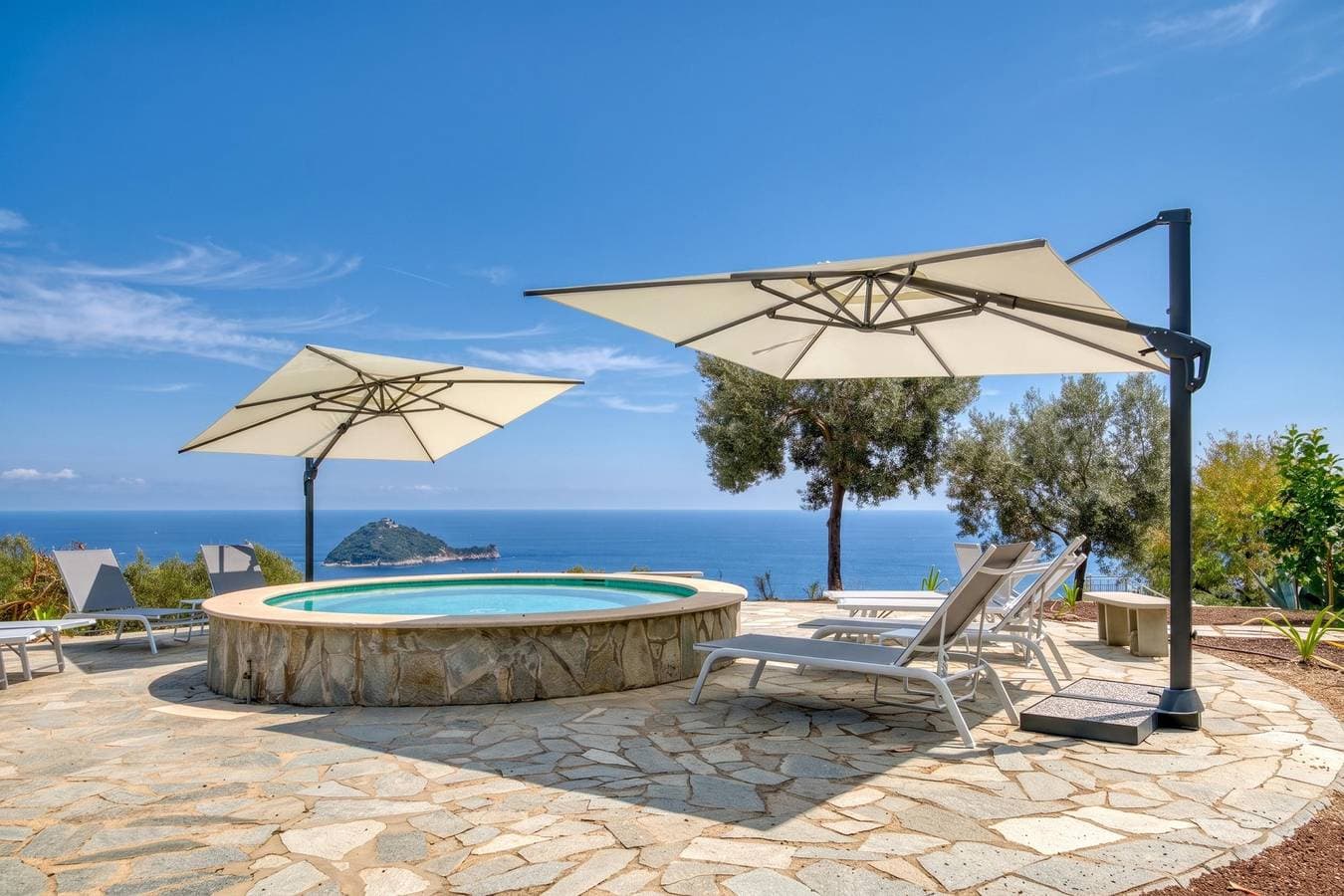 Foto 2 von 29: Villa Luce del Sol  with Pool - S