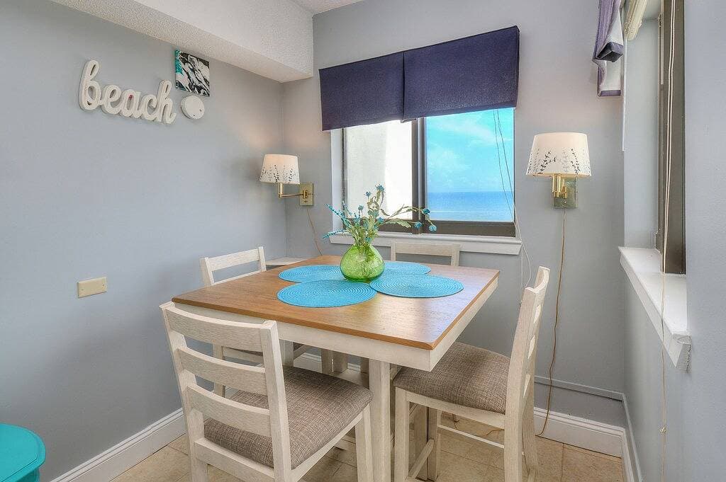 Foto 8 von 9: The Palace Resort 903-Oceanfront Studio in Myrtle Beach!
