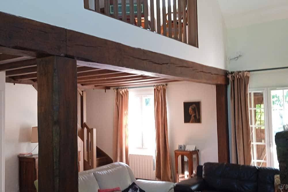 Foto 6 von 14: Grande Maison Dans un Lotissement Protégé à 1 Heure 15 de Paris