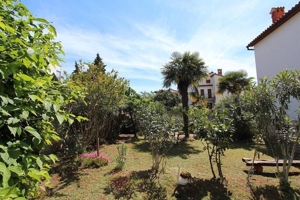 Foto 7 von 19: Silvana Ferienwohnung mit 1 Schlafzimmer mit Balkon 1 (gornji)