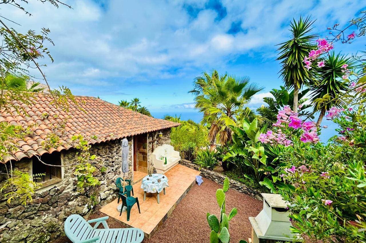 Finca Tenerife - Traumblick, tropischer Garten, viel Platz & Ruhe 1