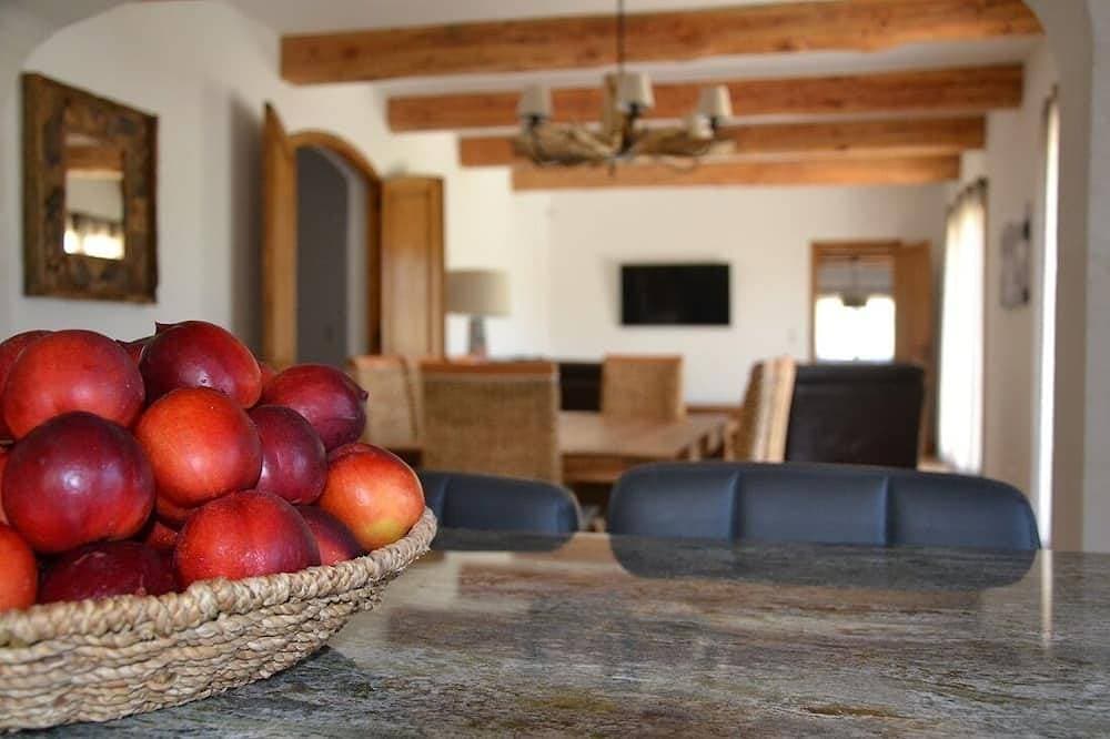 Foto 11 von 30: Provenzalisches Landhaus mit beheiztem Freiformpool
