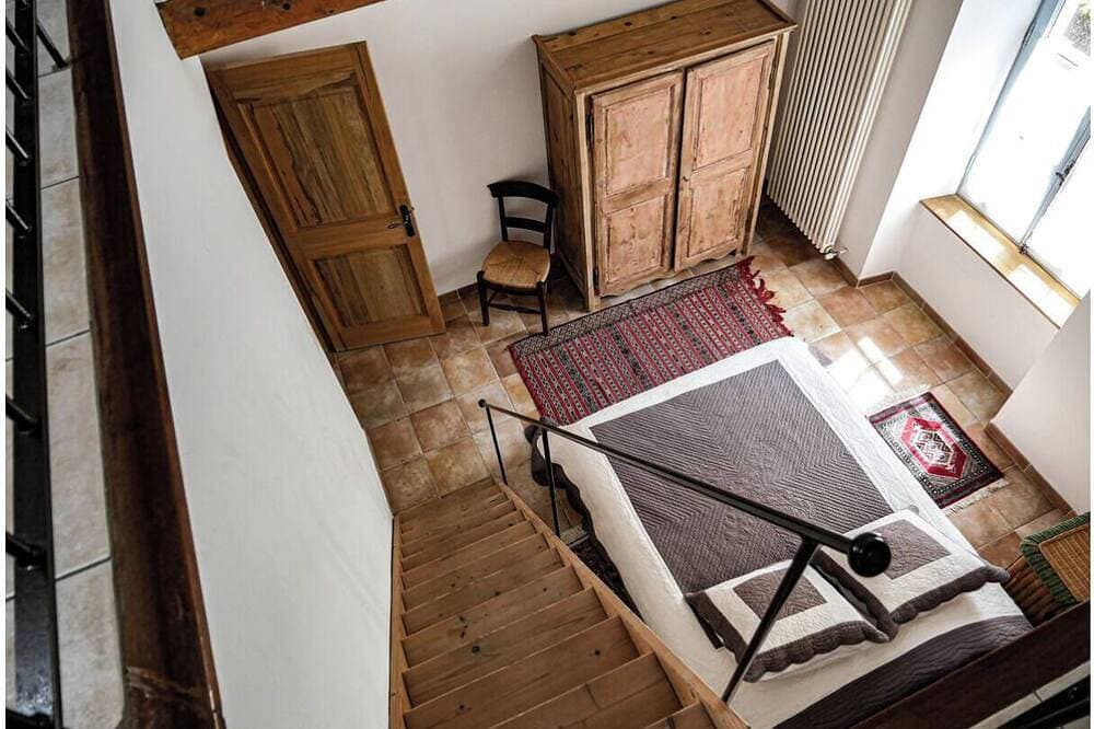 Foto 5 von 20: Maison de Ramparts du 17e Avec Jacuzzi