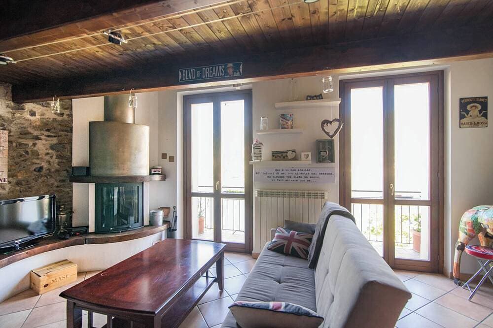 Foto 8 von 30: Romantic Retreat on Lake Como - Lake View from Every Window