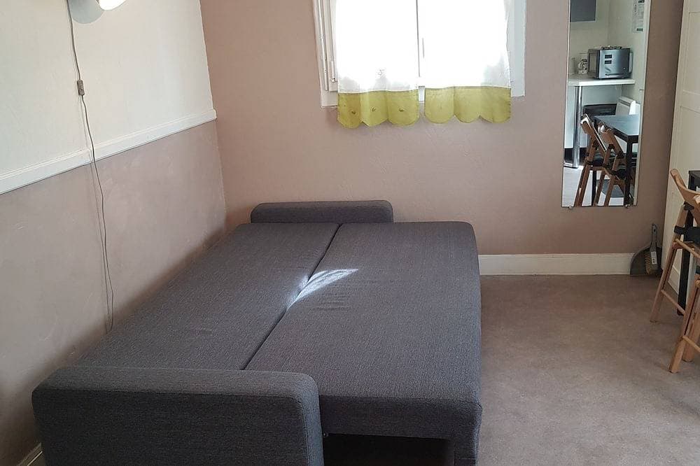 Foto 7 von 10: Möbliertes Studio in komfortablem Einfamilienhaus mit gepflegtem Garten