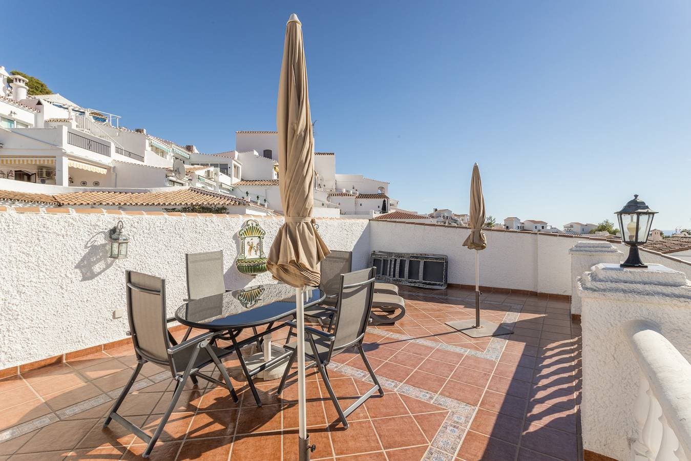 Foto 6 von 25: Villa Casa de JuneMor – Gemeinschaftspool, Dachterrasse & Panoramablick, Nerja
