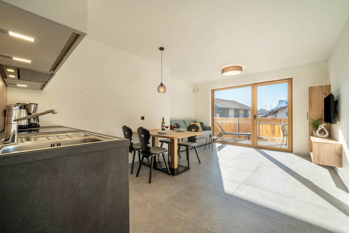 Foto 3 von 20: Ferienwohnung "Sunnig - Sonennschein" mit Bergblick, Balkon & WLAN