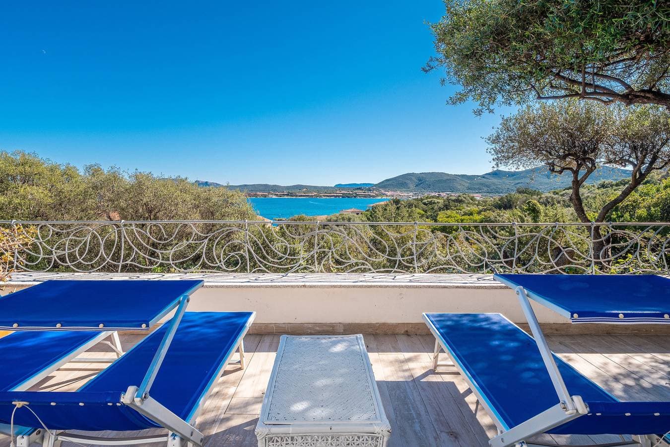 Bella Vista Marinella 2 1