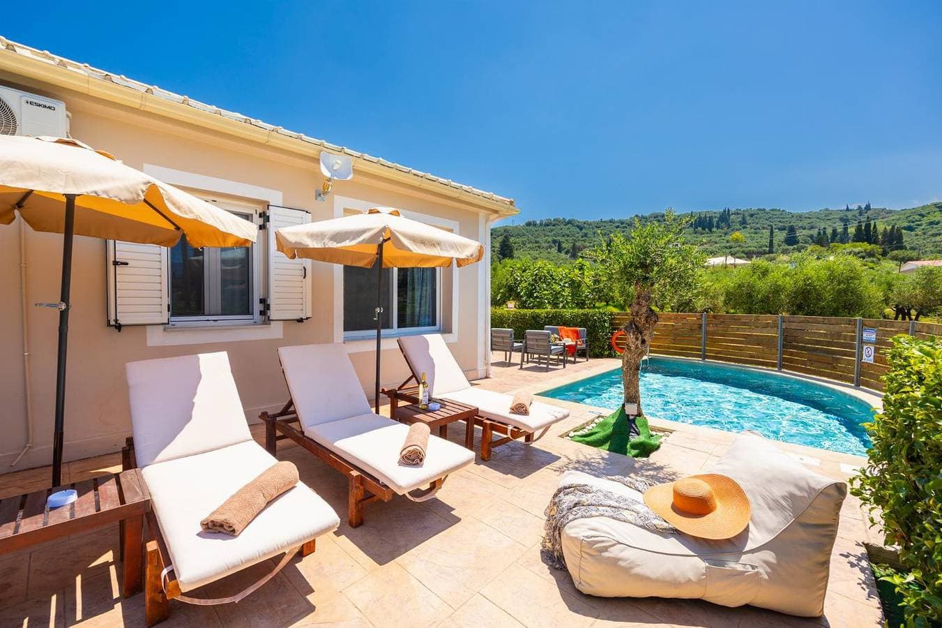Foto 4 von 28: Villa für 4 Personen mit Garten