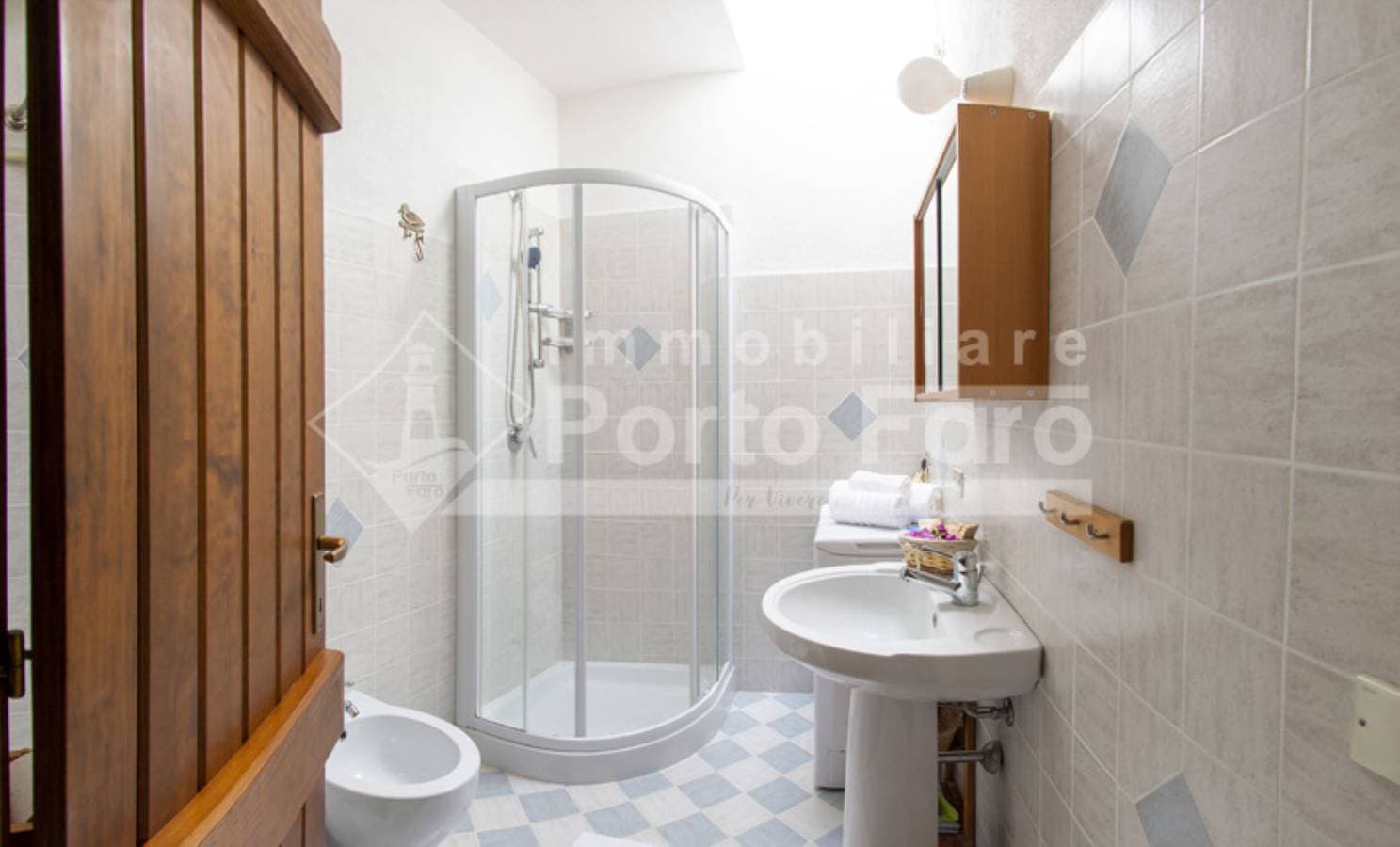 Foto 12 von 14: Ferienwohnung für 4 Personen mit Garten