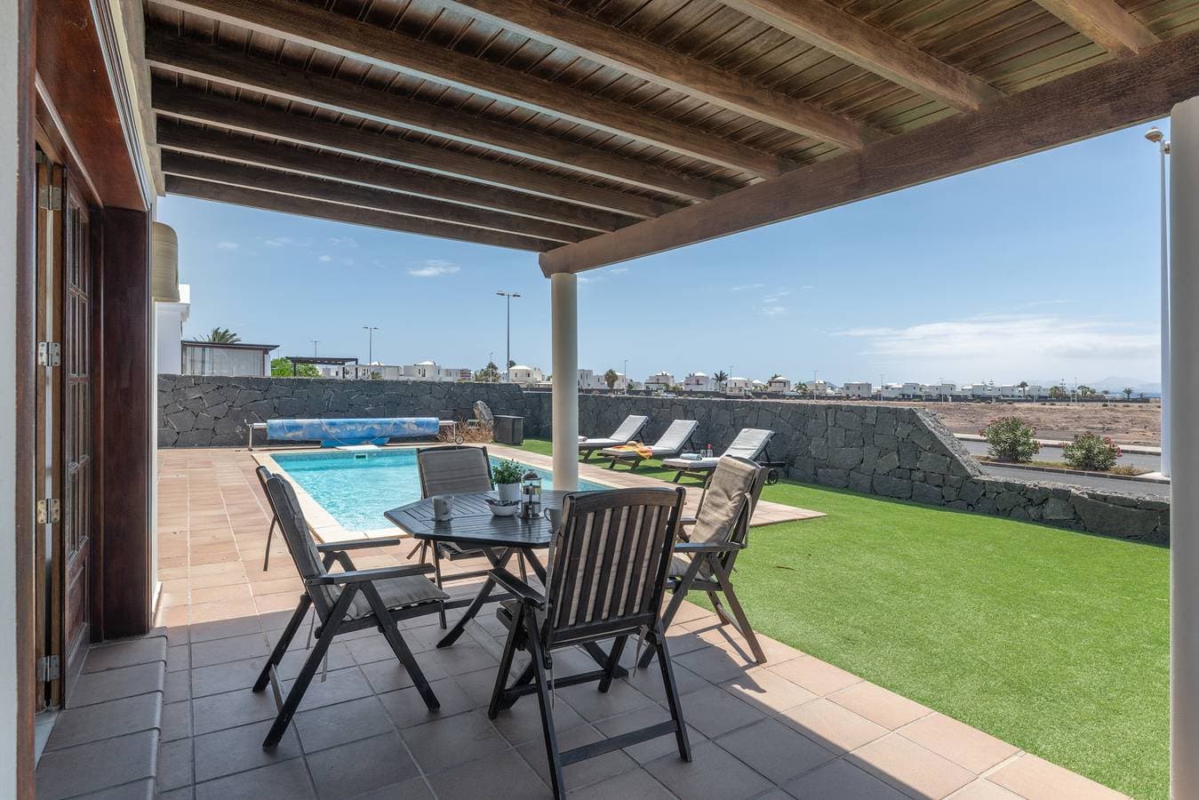Foto 4 von 28: Villa in erster Linie La Goleta mit privatem beheiztem Pool und kostenlosem WLAN