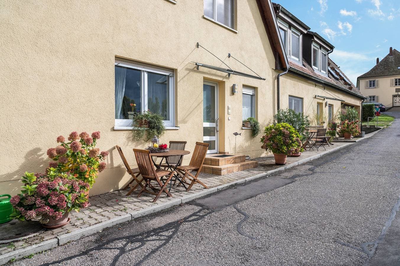 Foto 2 von 30: Ferienwohnung 2 im Haus Böhler auf der Insel Reichenau mit Seeblick, Terrasse und Garten