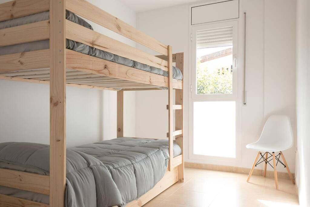 Foto 5 von 28: Two-Bedroom Apartment