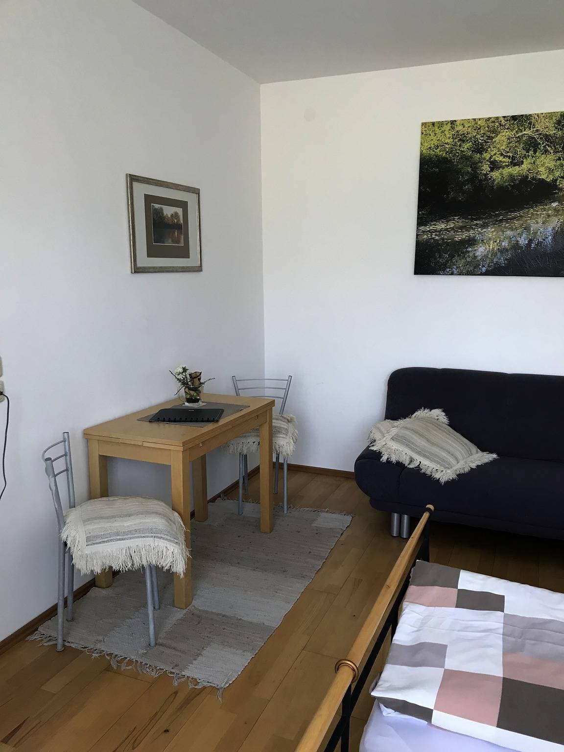 Foto 6 von 10: Ferien- und Winzerhof Ute Braun - Ferienstudio Vinzenz mit Balkon
