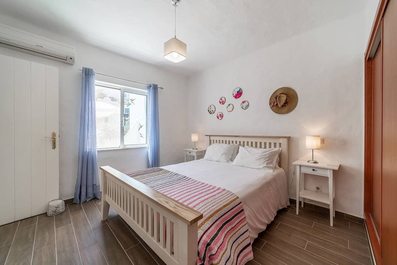 Foto 11 von 22: C22 Quinta do paraiso · Superbly Appointed And Fur