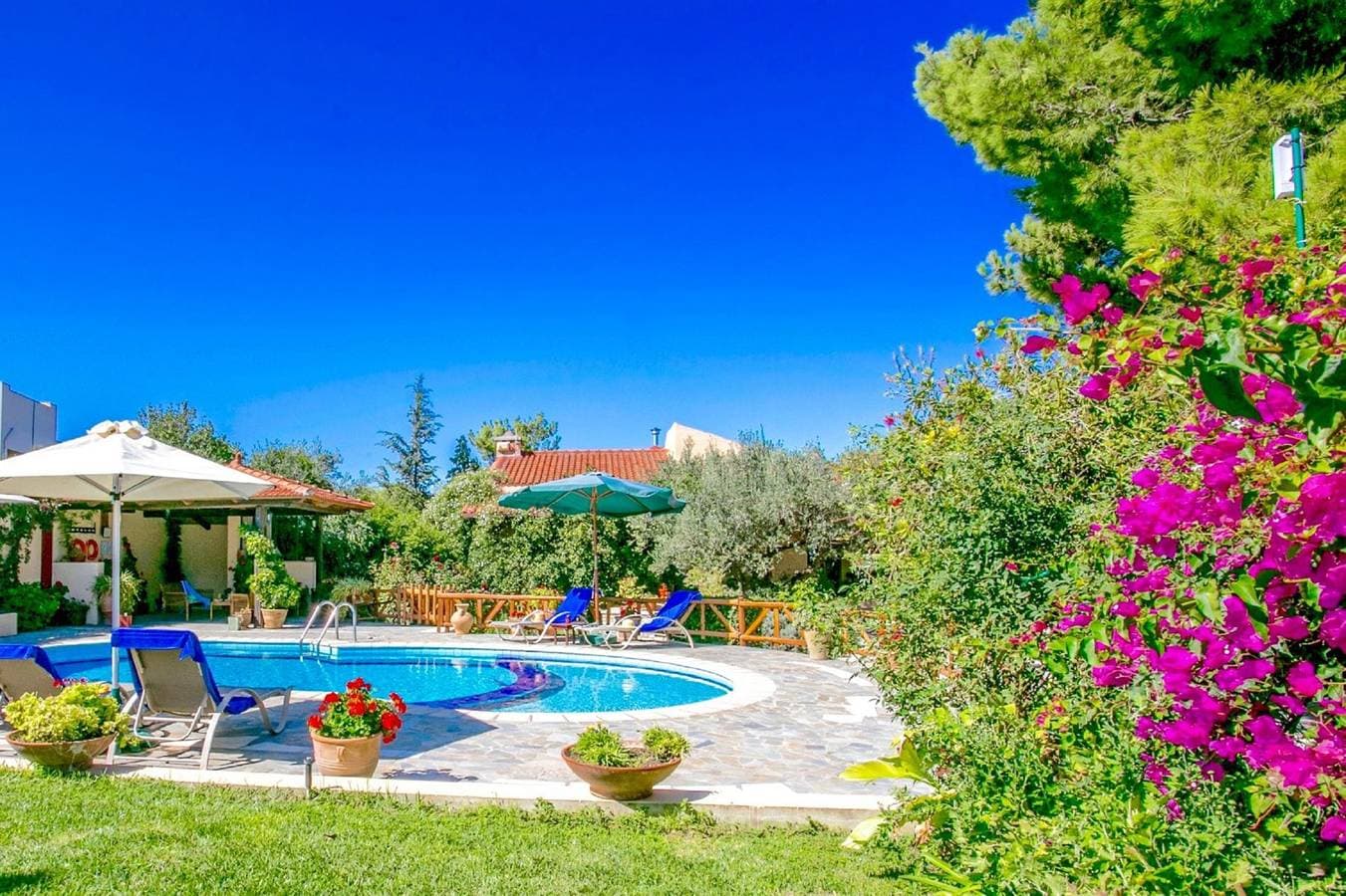 Foto 10 von 49: Villa für 6 Personen mit Meerblick