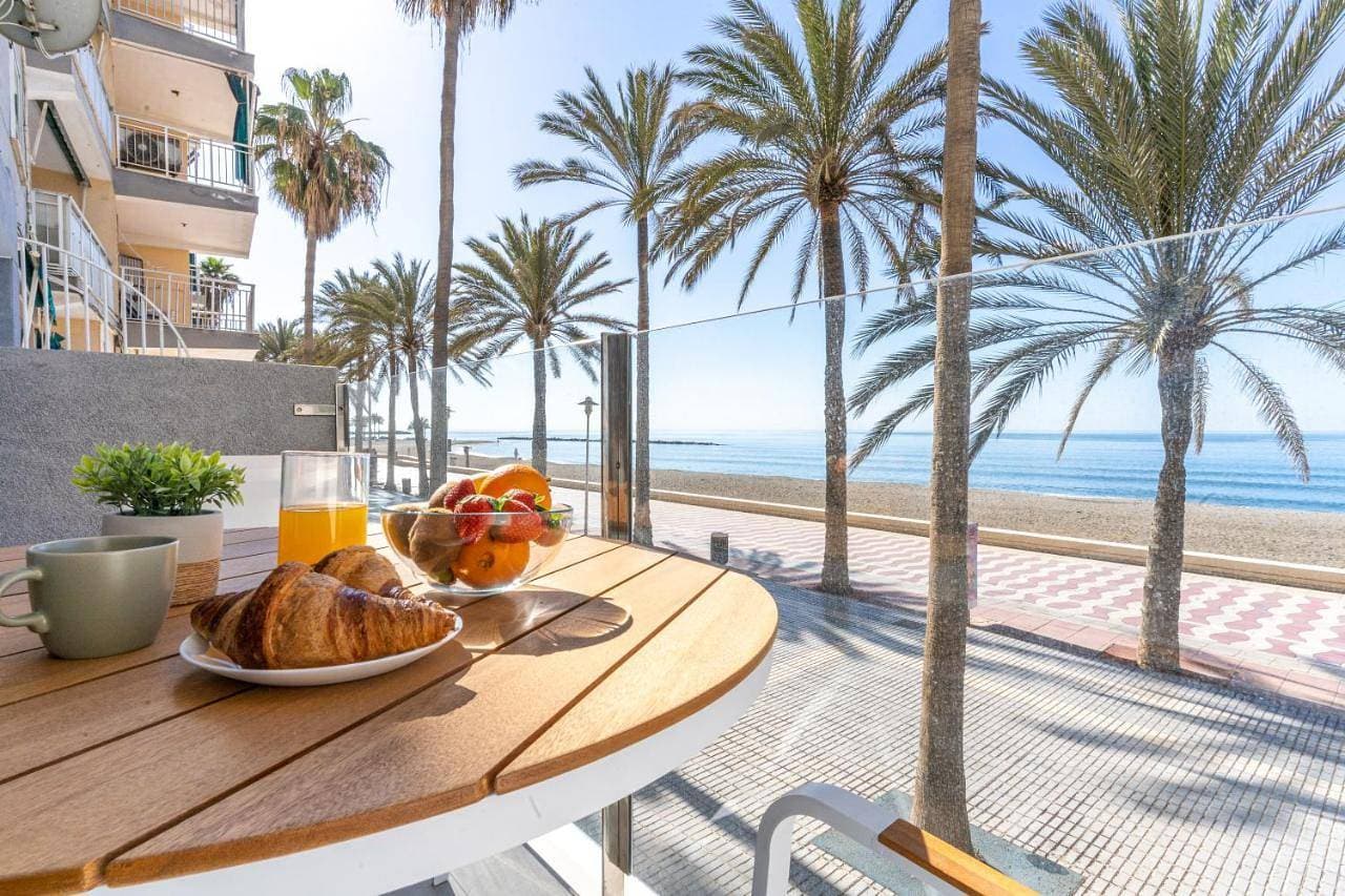 Apartaments Paseo Marítimo by Expoholidays 1