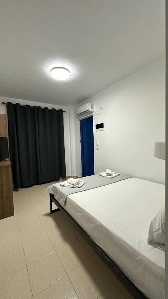 Foto 7 von 11: Economy Double Room