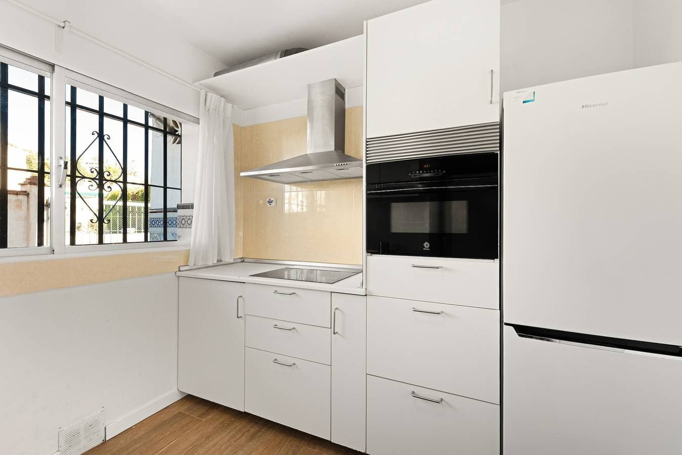 Foto 5 von 27: Ferienhaus 'La Casa De La Cala Del Moral' mit Gemeinschaftspool, WLAN und Klimaanlage