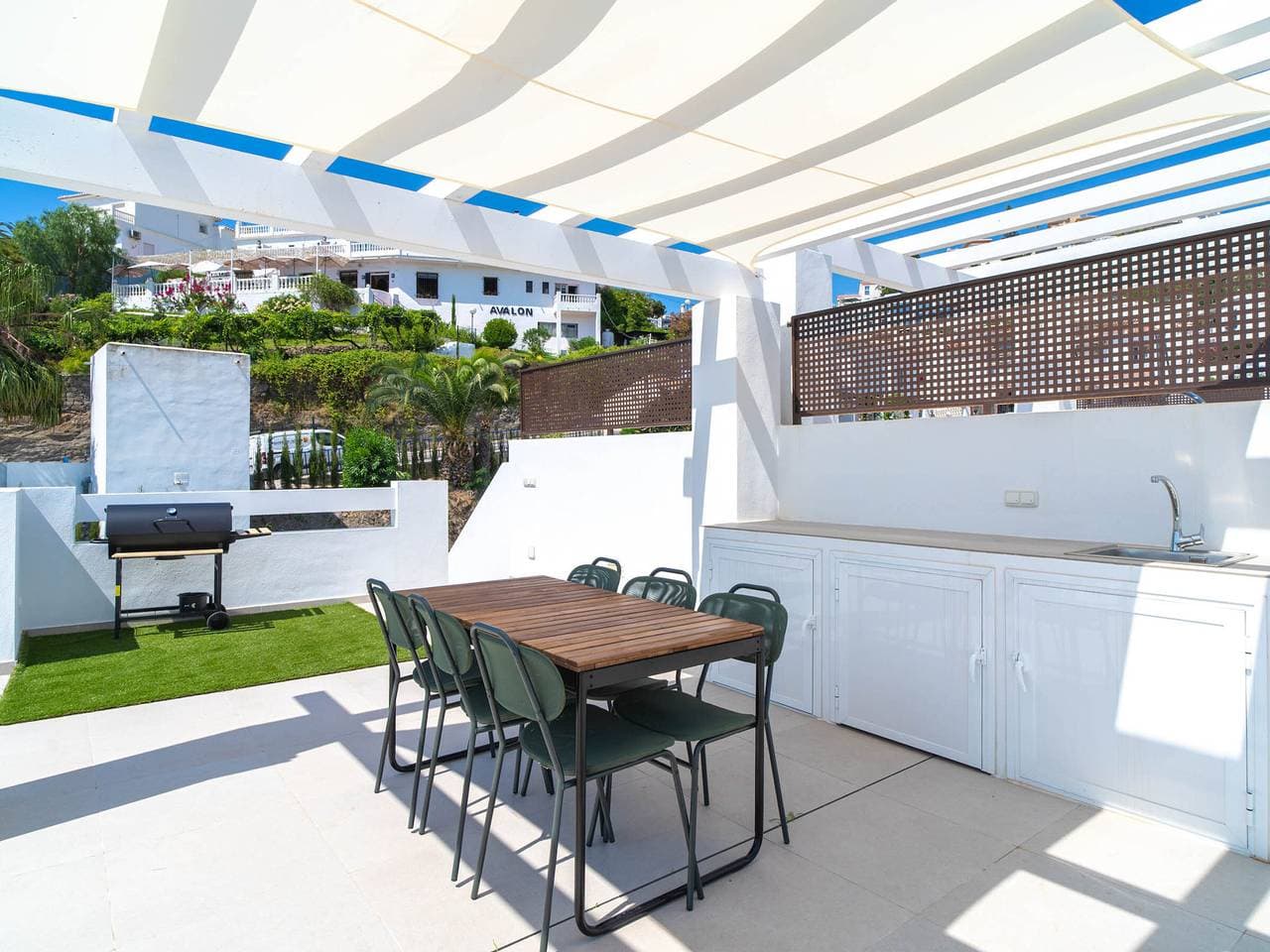 Foto 12 von 36: Neue Villa mit Meerblick, 4 Pers. - Strand 350m