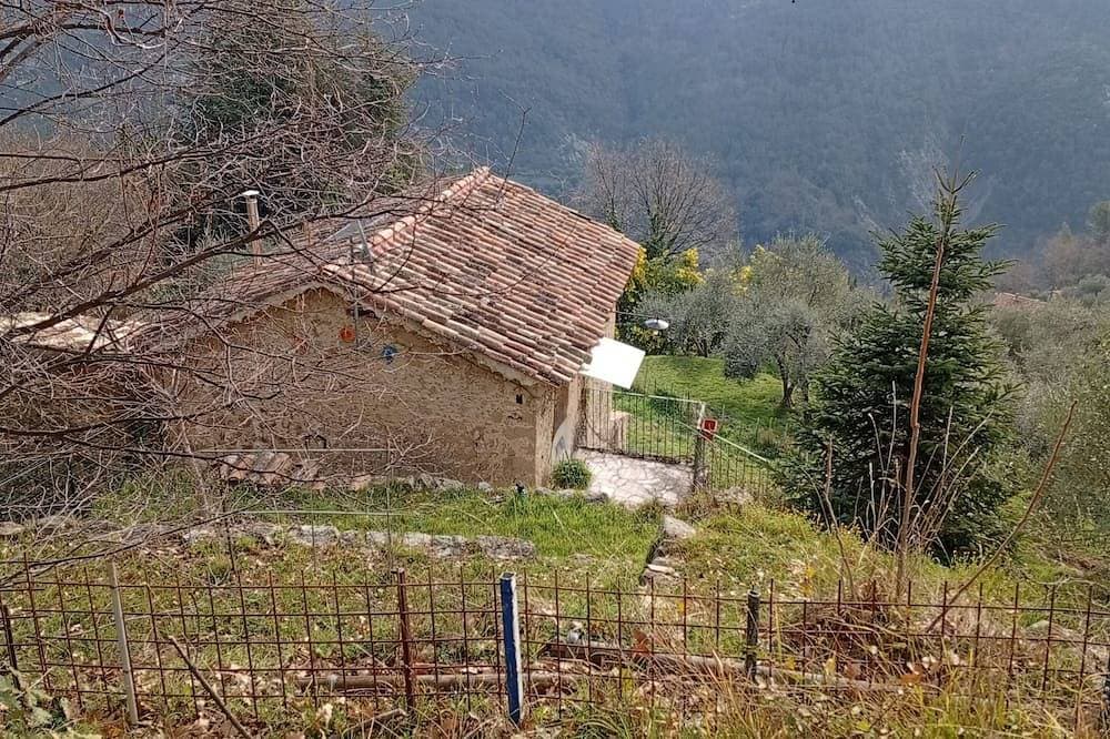 Foto 5 von 10: The Little Sheepfold in the Meadow