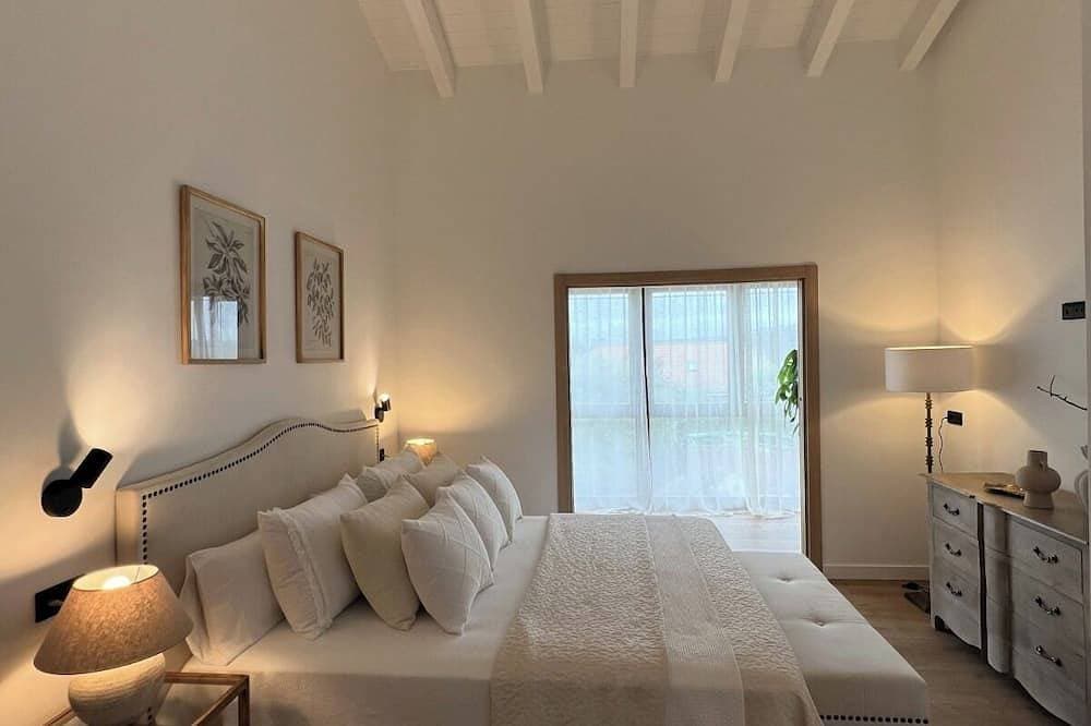Foto 2 von 15: Top category rural house in Asturias - Garden, fireplace and relax.