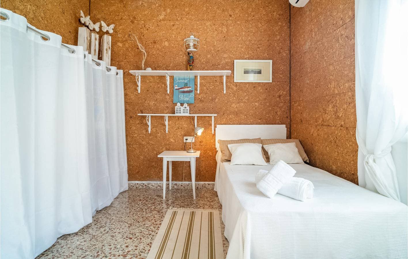 Foto 13 von 23: Airbnb am Strand mit Terrasse und Parkplatz