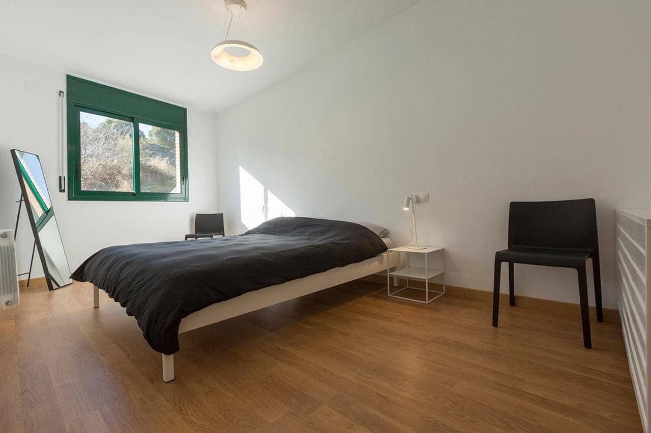 Foto 6 von 27: Three-Bedroom Apartment