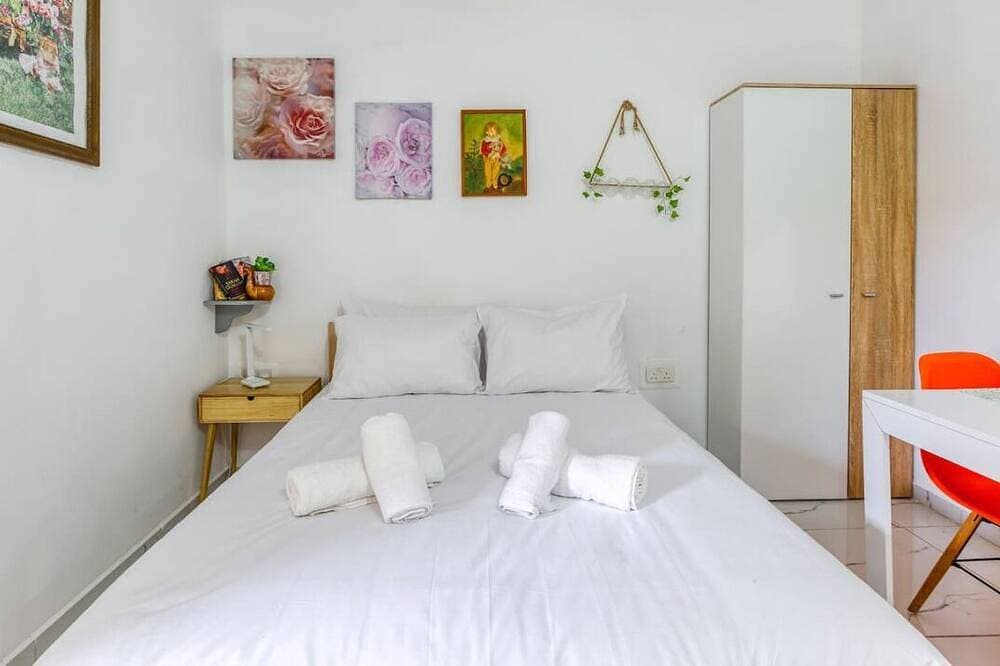 Foto 7 von 26: Modern Studio Apt with Private Terrace in Sliema