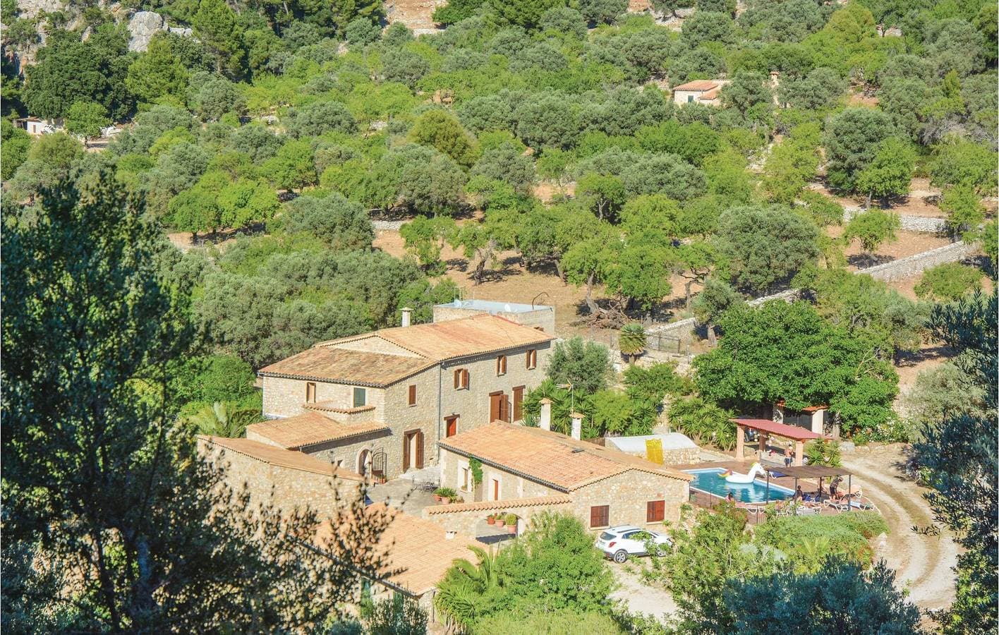 Foto 3 von 70: Rückzugsort an der Küste mit AC, Pool und Küche