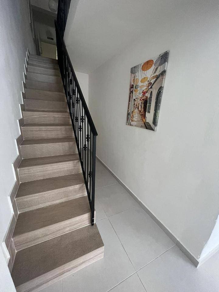 Foto 9 von 22: Three-Bedroom Apartment