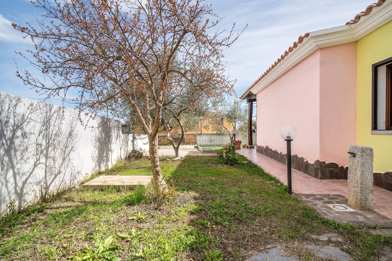 Foto 4 von 24: Ferienwohnung 'Rebecca' mit privater Terrasse und privatem Garten