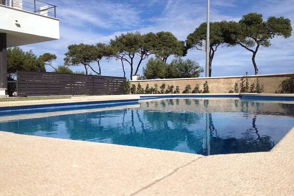 Foto 12 von 18: Erdgeschoss mit herrlichem Meerblick und eigener Terrasse, Gemeinschaftspool
