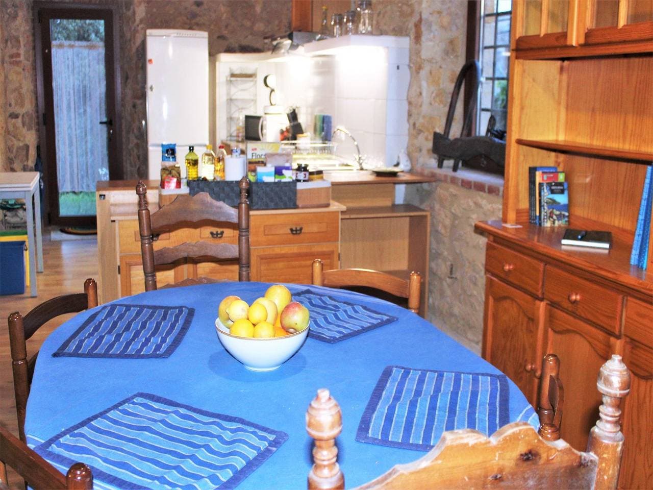 Foto 2 von 39: Ferienhaus für 4 Personen mit Terrasse