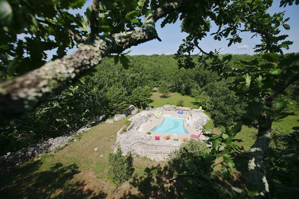 Foto 12 von 13: Unusual accomodation - Cave & pool (2 to 5 p.)